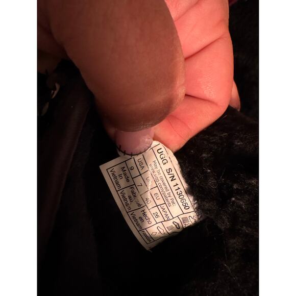 Ugg short classic emu boot- sheepskin black sequin bling sz 9 women 1130650 - Picture 12 of 14